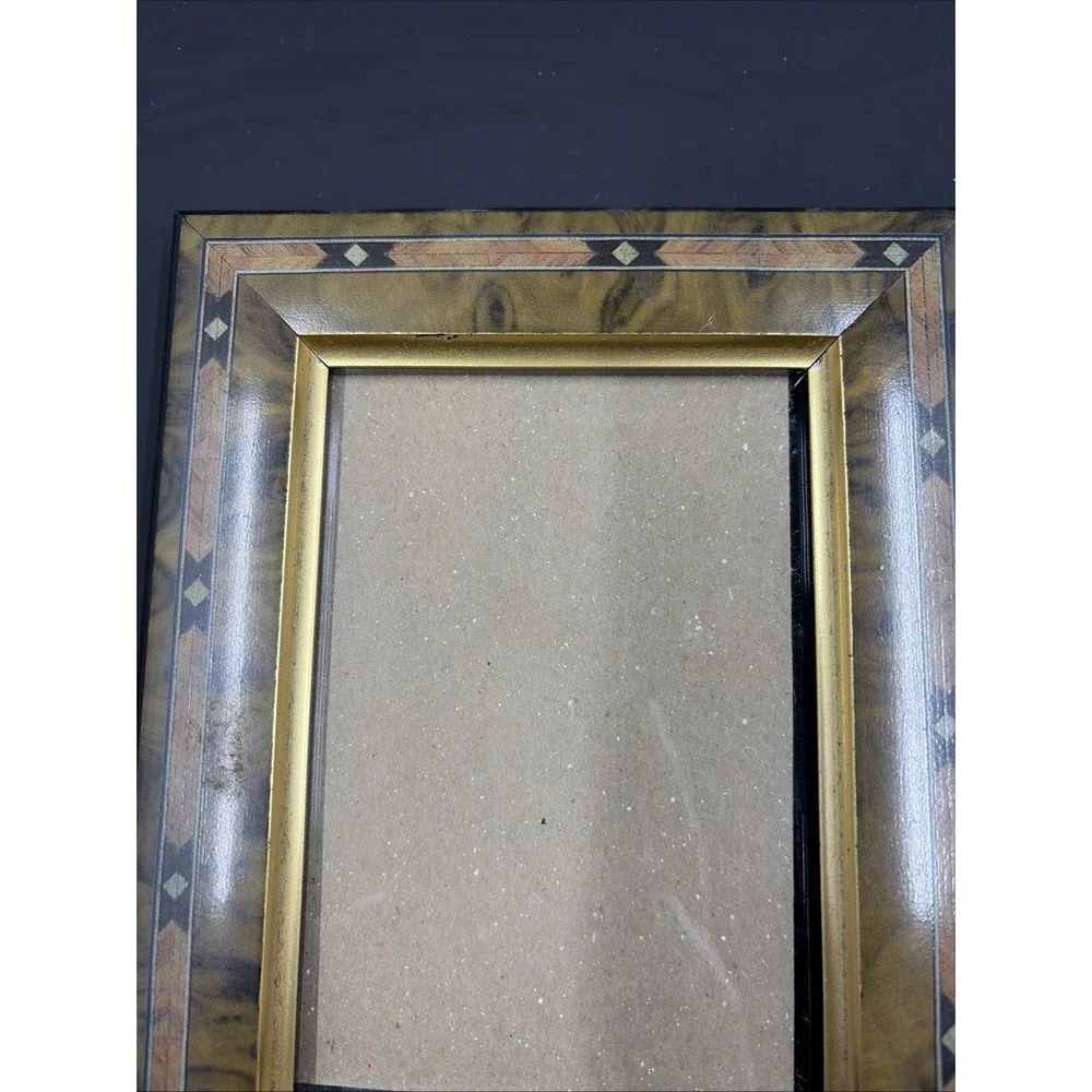 Wood Picture Frame W/ Inlay Accent  3.5